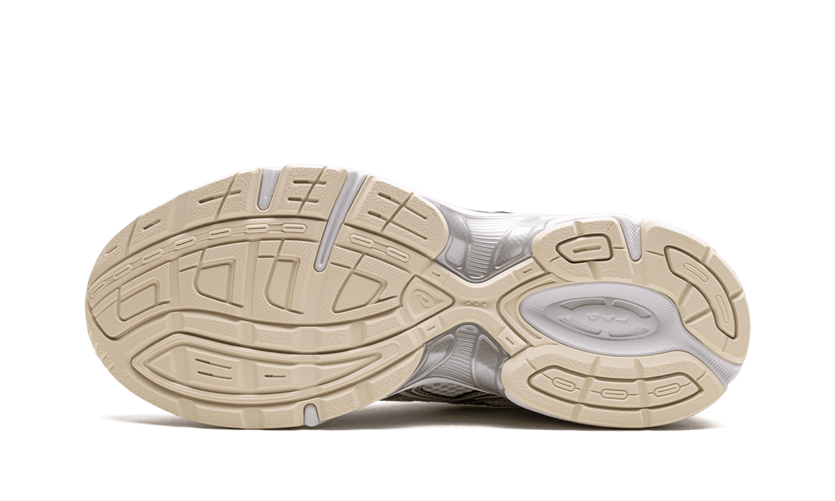 ASICS WOMENS GEL 1130 WMNS "Cream Pure Silver" 1202A164 107 from Stadium Goods