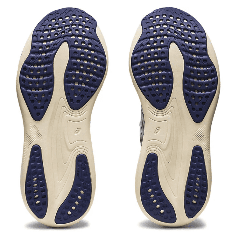 ASICS Women's Gel-Nimbus 25 Running Shoes, 11.5 US ( Standard ), Sky/Cream